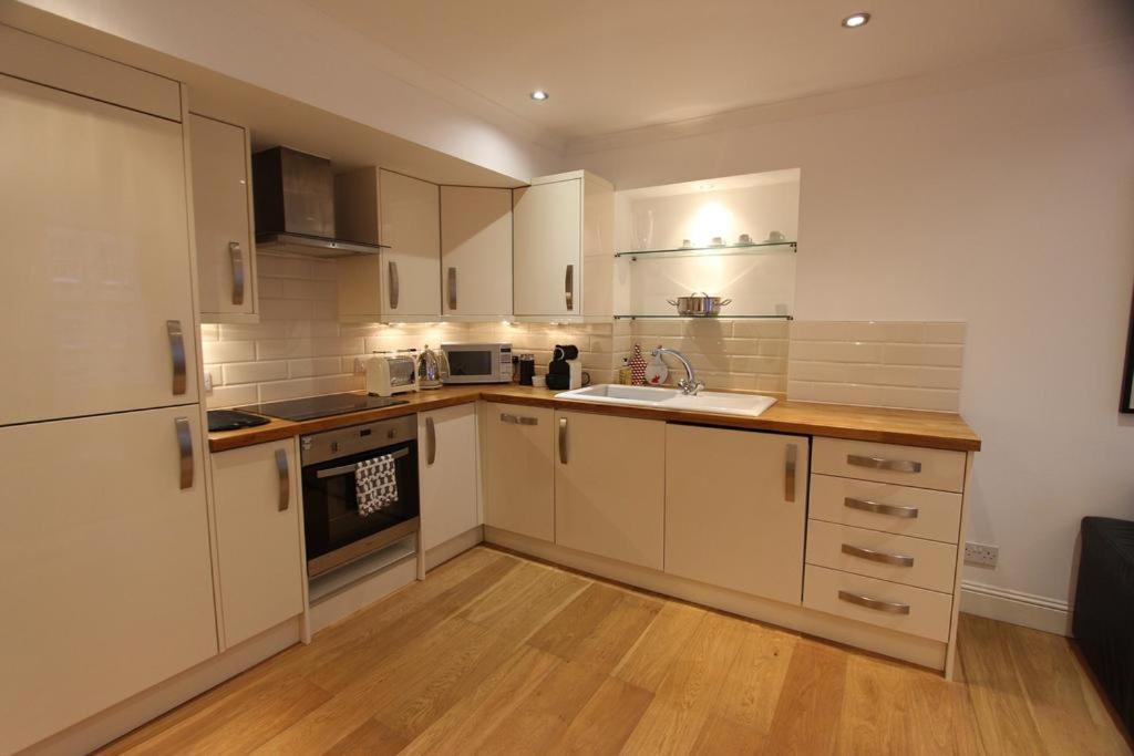 3 New Assembly Close - Royal Mile Единбург Екстер'єр фото