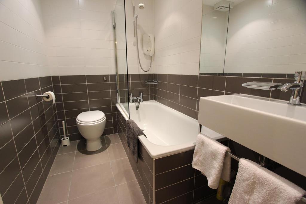 3 New Assembly Close - Royal Mile Единбург Екстер'єр фото